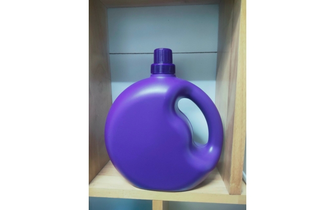 Can 2 lít đựng nước giặt xả,  rửa chén 