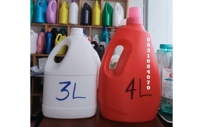 Can nhựa 4 lít đựng nước giặt xả, lau sàn, rửa chén giá rẻ