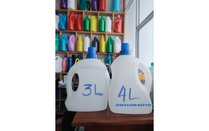 Can nhựa 4 lít đựng nước giặt xả, lau sàn, rửa chén giá rẻ