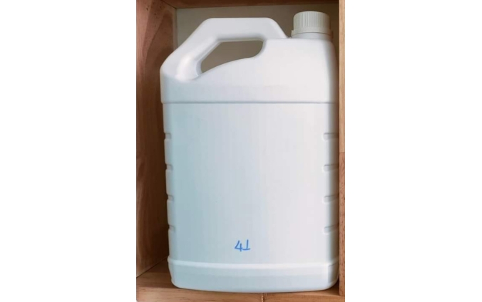 Can nhựa 4 lít đựng nước giặt xả, lau sàn, rửa chén giá rẻ