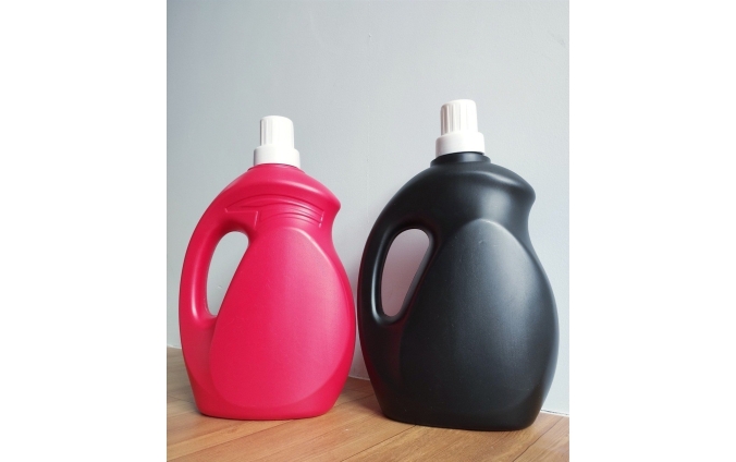 Can nhựa 4 lít đựng nước giặt xả, lau sàn, rửa chén giá rẻ