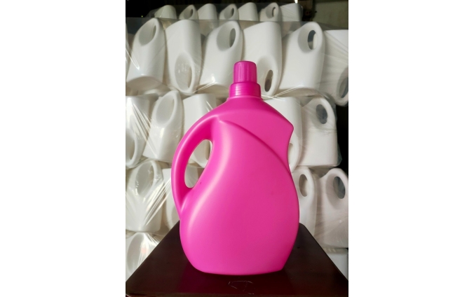 Can nhựa 4 lít đựng nước giặt xả, lau sàn, rửa chén giá rẻ