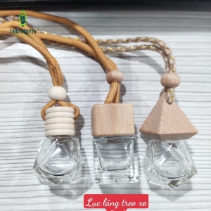 Chai đựng tinh dầu treo xe ô tô