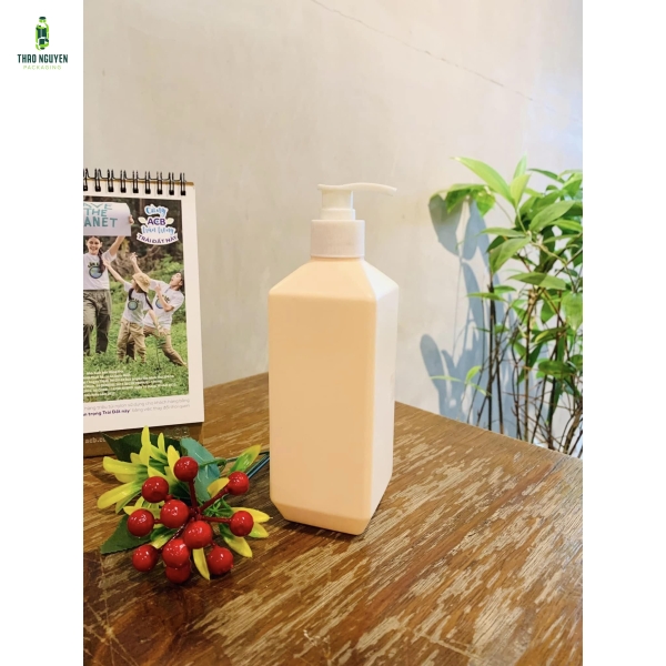 Chai nhựa 500ml vuông