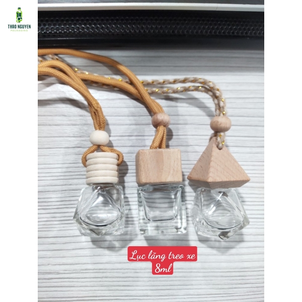 Chai đựng tinh dầu treo xe ô tô