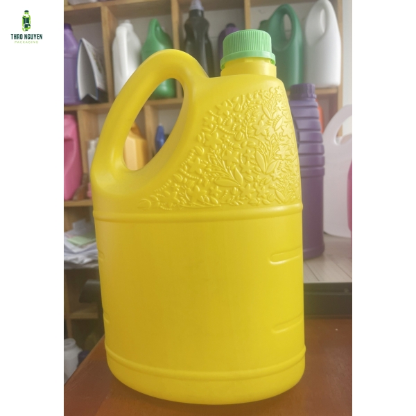 Can nhựa 4 lít vàng bông giá xưởng