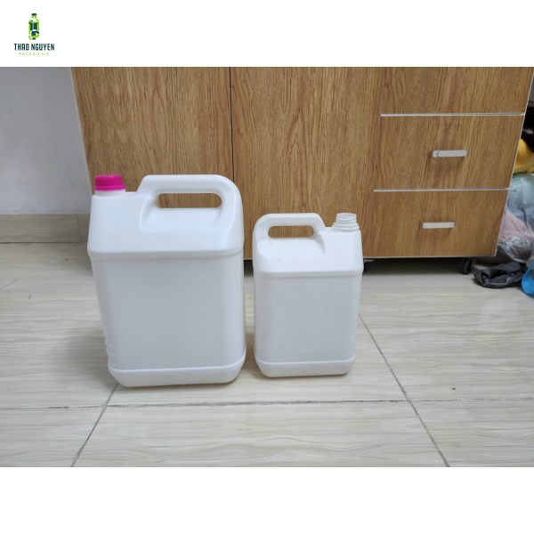 Can nhựa 10l