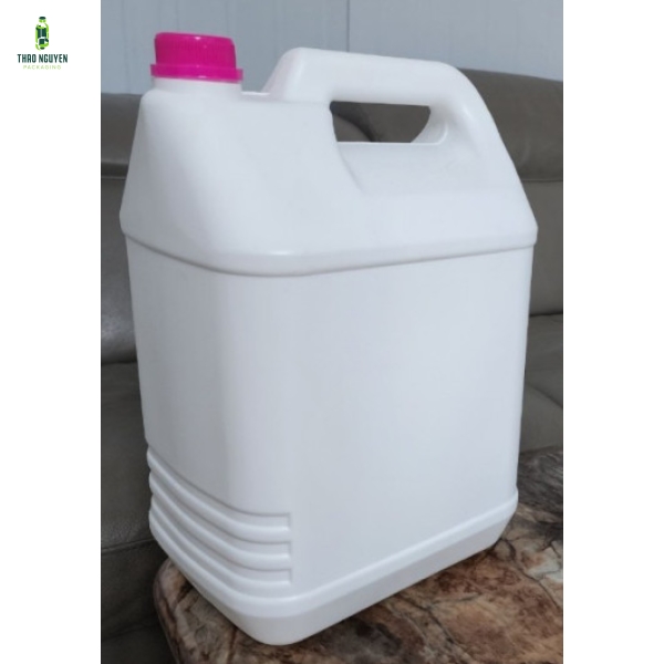 Can nhựa 10l