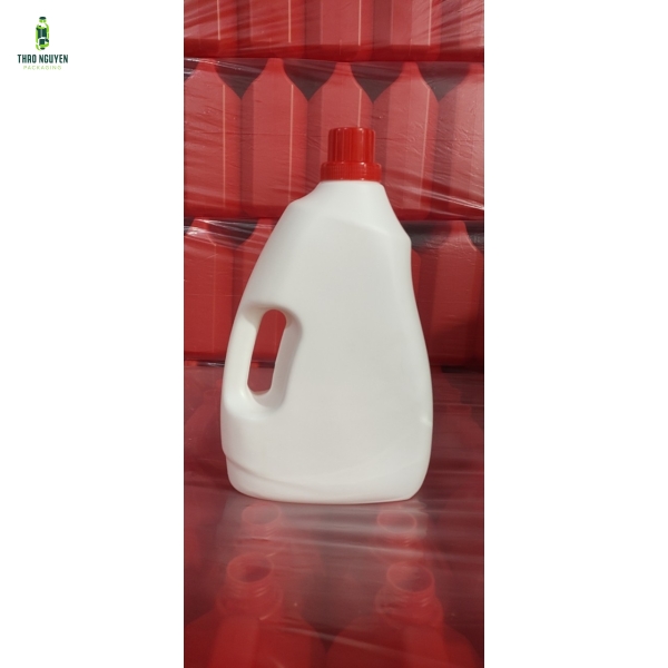 Can nhựa 4 lít đựng nước giặt xả, rửa chén, lau sàn...