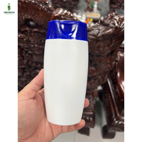 Chai dầu gội 200ml