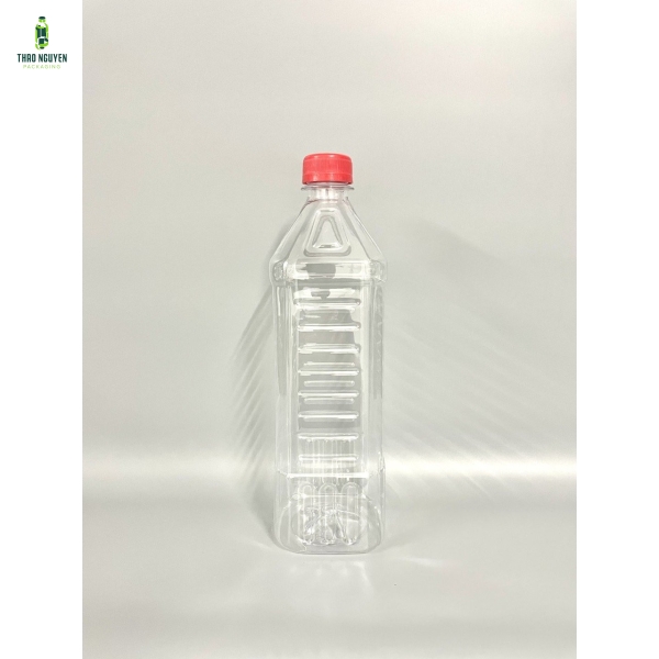 Chai nhựa đựng nước mắm 900ml có gân