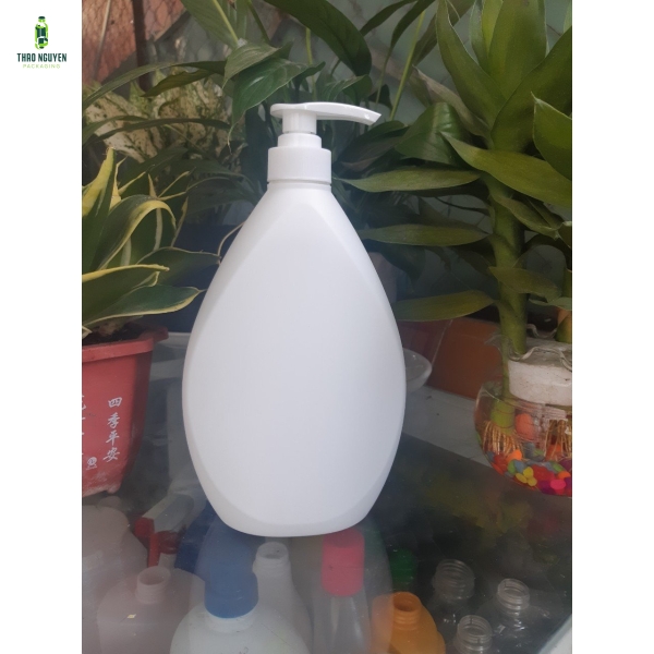 Chai nhựa 1 lít giọt nước